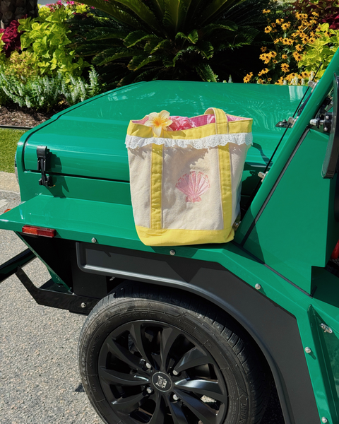 YELLOW SEASHELL RUFFLE TOTE