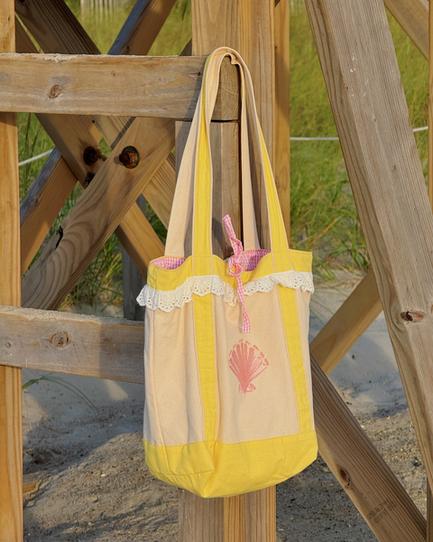 YELLOW SEASHELL RUFFLE TOTE