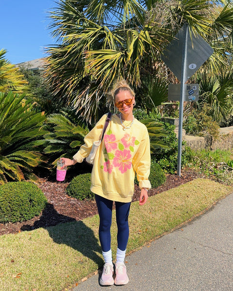 HAPPY HIBISCUS LIGHT BUTTER YELLOW CREW