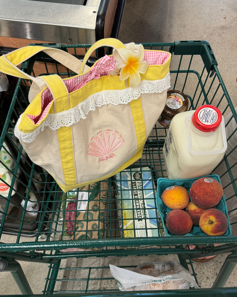 YELLOW SEASHELL RUFFLE TOTE