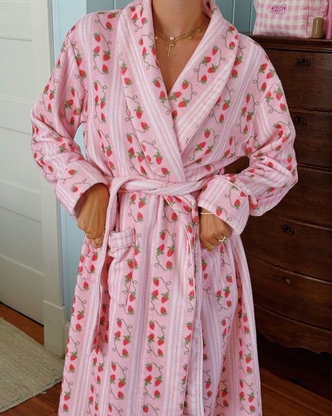 STRAWBERRY ROBE W/ MATCHING COOZIE!