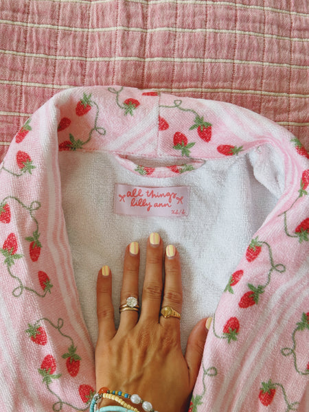 STRAWBERRY ROBE W/ MATCHING COOZIE!