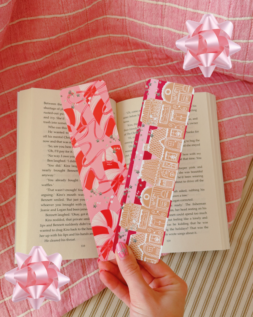 'IT'S BEGINNING TO LOOK ALOT LIKE CHRISTMAS' BOOKMARK SET