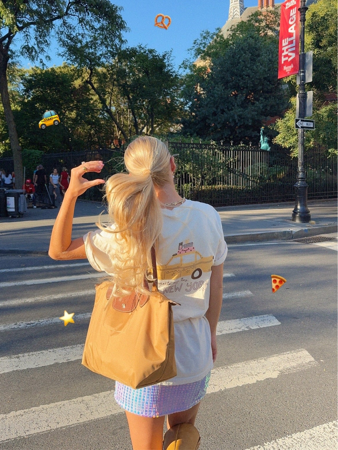 'MEET ME IN NEW YORK' CREAMY TEE