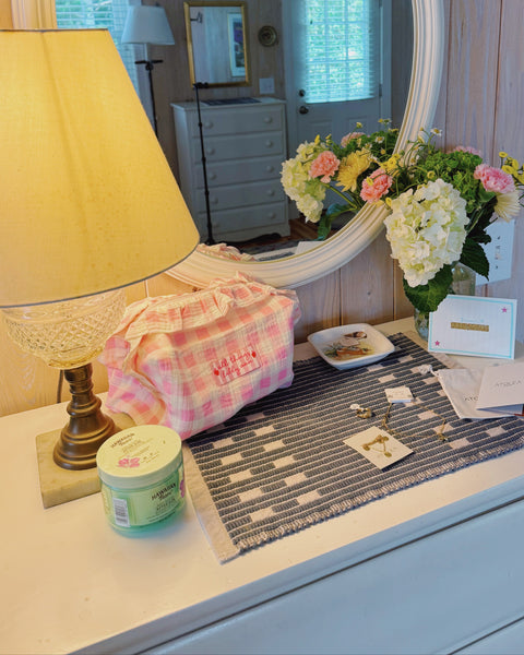 GINGHAM RUFFLE POUCH