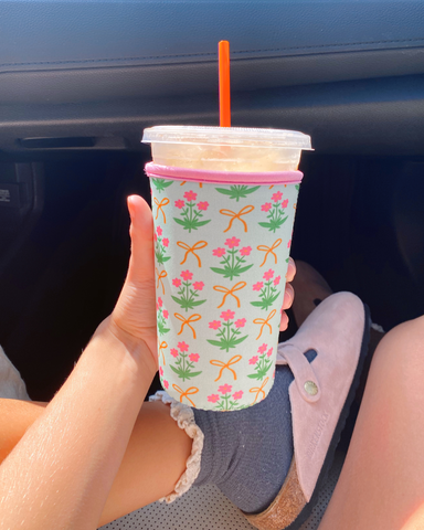 OOPSIE SALE: FLOWERS AND BOWS ICED COFFEE COOZIE