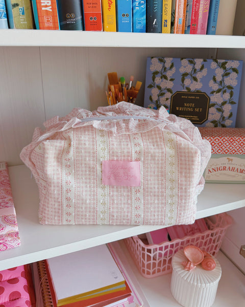 GIRLY SWIRLY RUFFLE POUCH