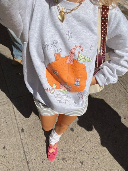 ‘THE PUMPKIN INN’ ASH GREY CREWNECK