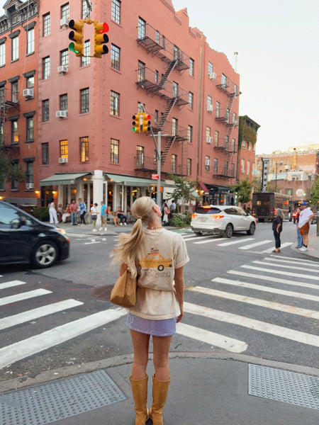 'MEET ME IN NEW YORK' CREAMY TEE