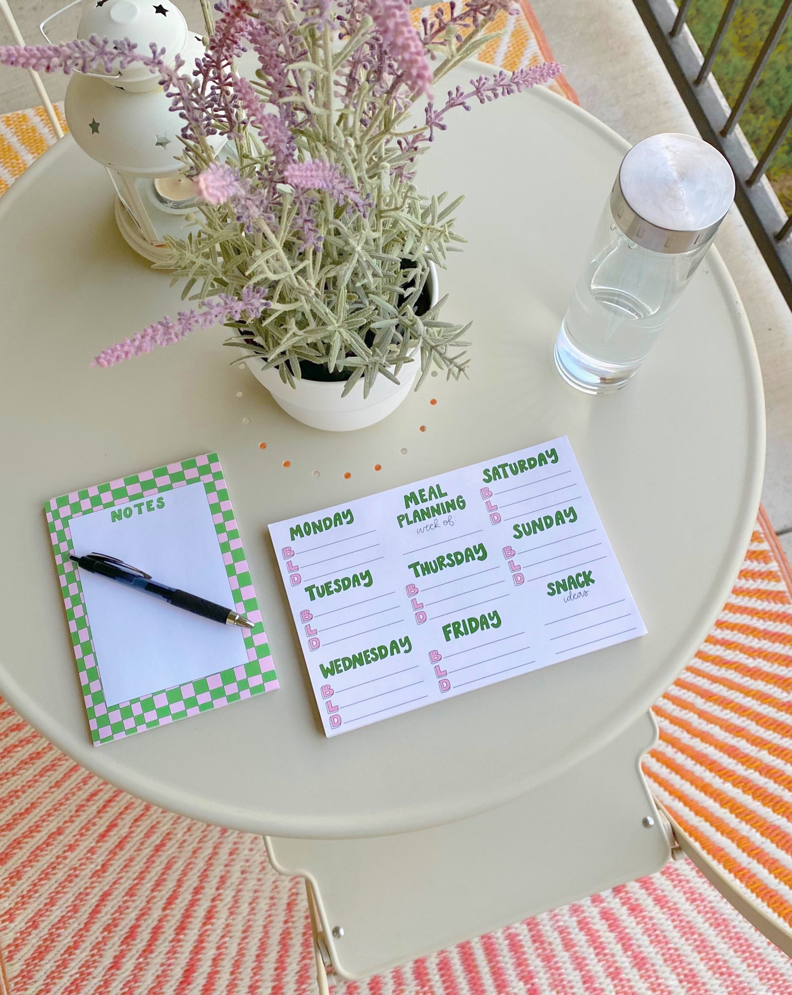 MEAL PLANNING NOTEPAD