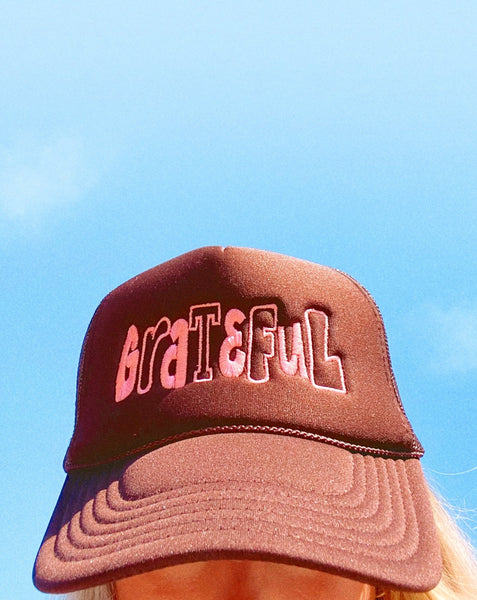 'GRATEFUL' TRUCKER HAT