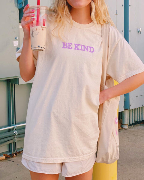 'BE KIND' CREAM TEE